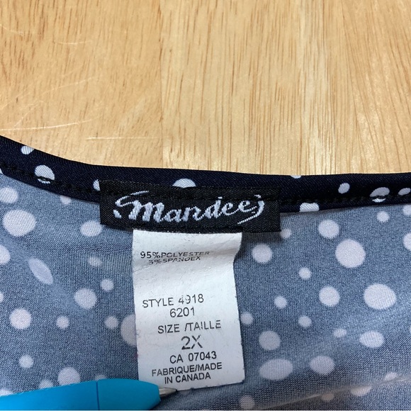 Mandee Size 2X Black Polka Dot Top - Picture 4 of 6